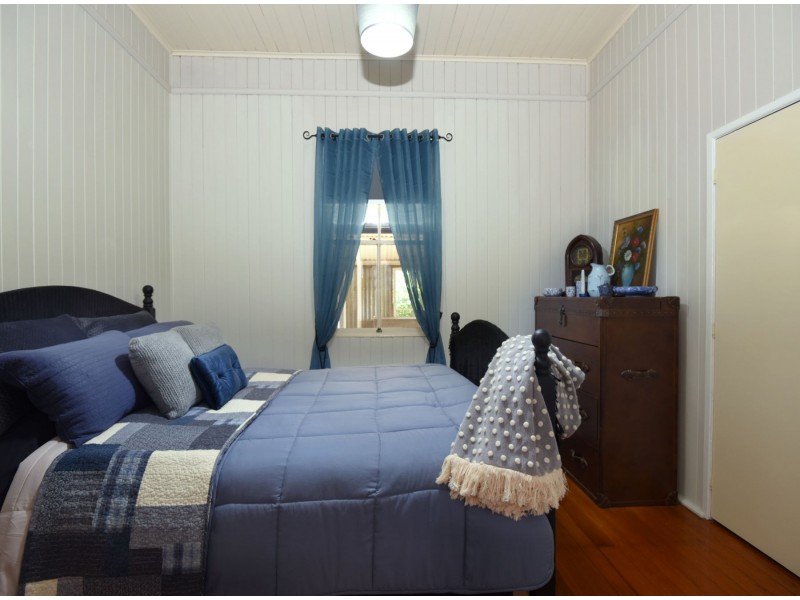 15 Christmas Street, North Toowoomba QLD 4350