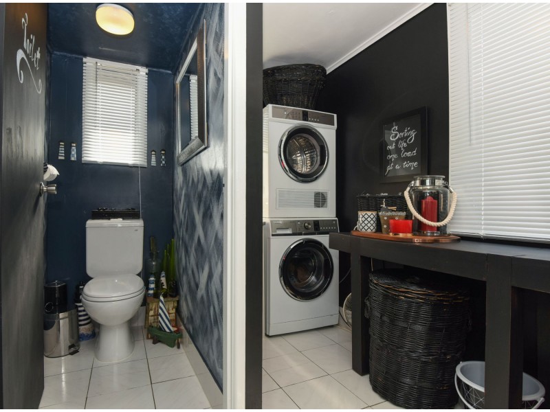 15 Christmas Street, North Toowoomba QLD 4350