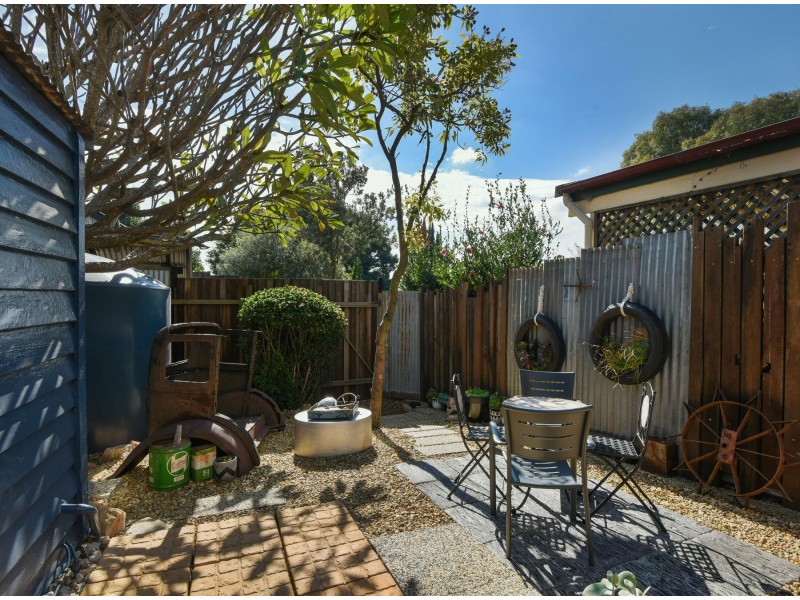 15 Christmas Street, North Toowoomba QLD 4350