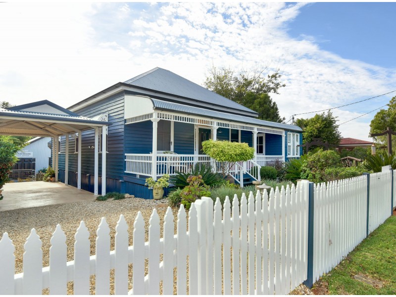 15 Christmas Street, North Toowoomba QLD 4350