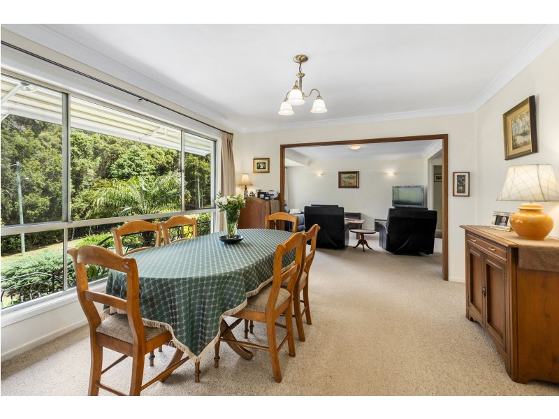 3 Range Street, Mount Lofty QLD 4350