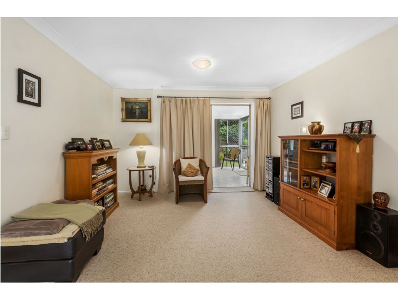 3 Range Street, Mount Lofty QLD 4350