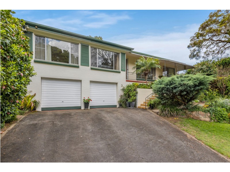 3 Range Street, Mount Lofty QLD 4350