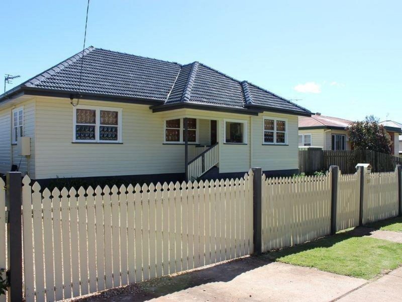 39 Gladstone Street, Newtown QLD 4350