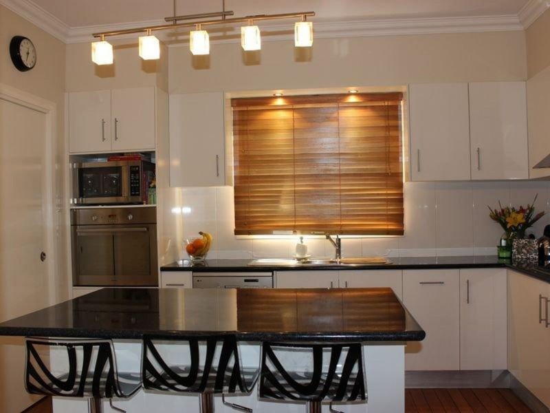 39 Gladstone Street, Newtown QLD 4350