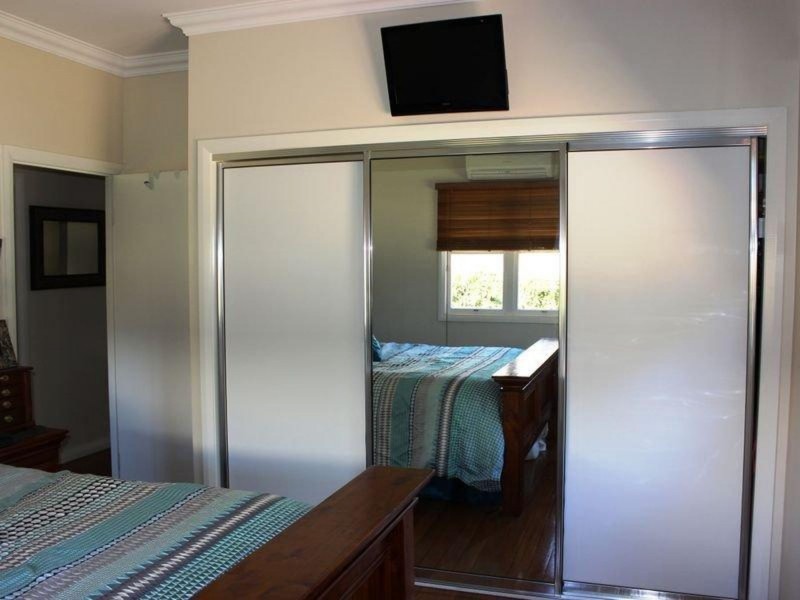 39 Gladstone Street, Newtown QLD 4350