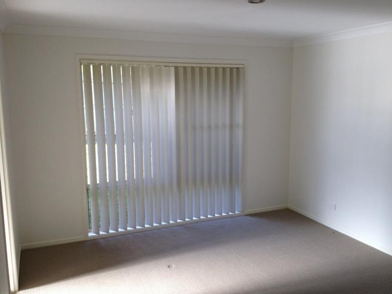 5 Huon Drive, Glenvale QLD 4350