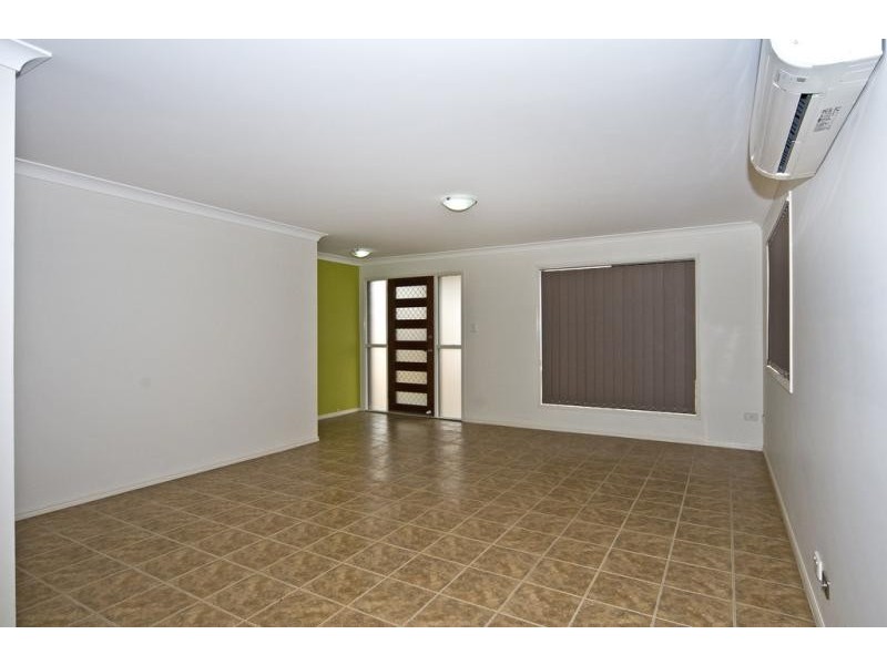 2/1 Ware Court, Darling Heights QLD 4350