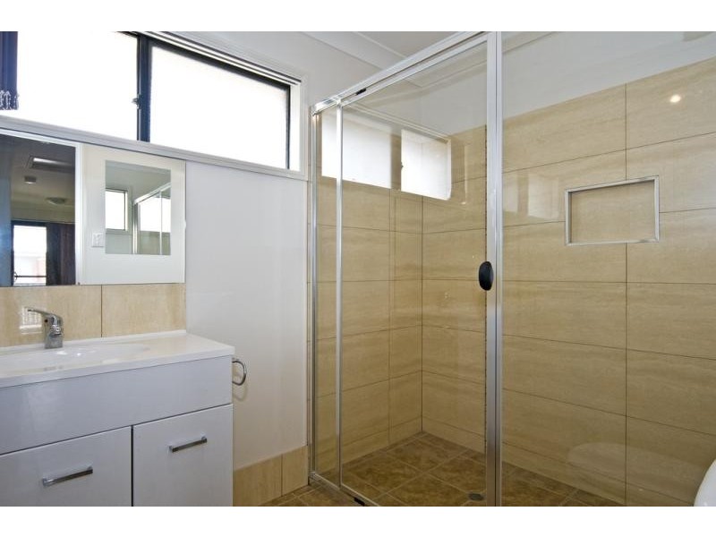 2/1 Ware Court, Darling Heights QLD 4350