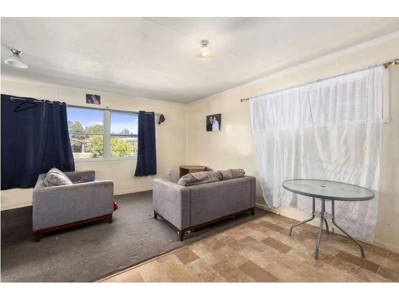 13 James Street, Oakey QLD 4401