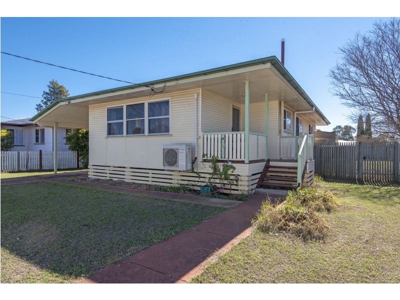 13 James Street, Oakey QLD 4401