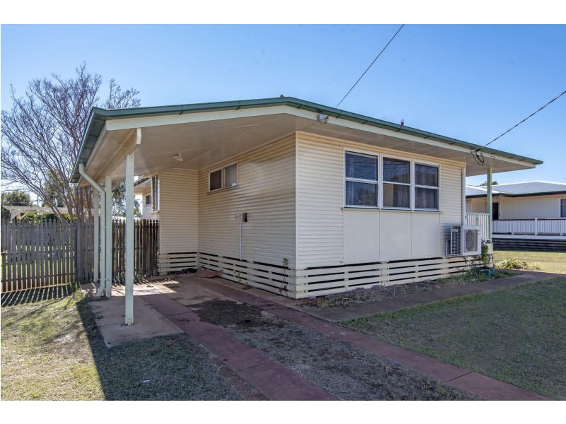 13 James Street, Oakey QLD 4401