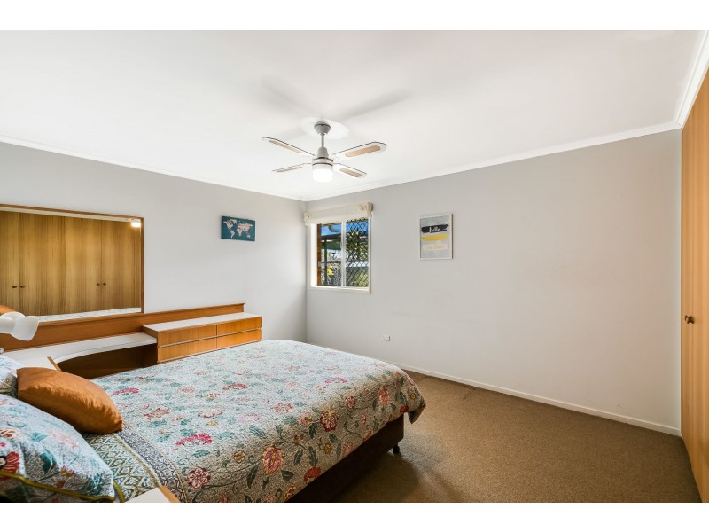 56 Stuart Street, Mount Lofty QLD 4350