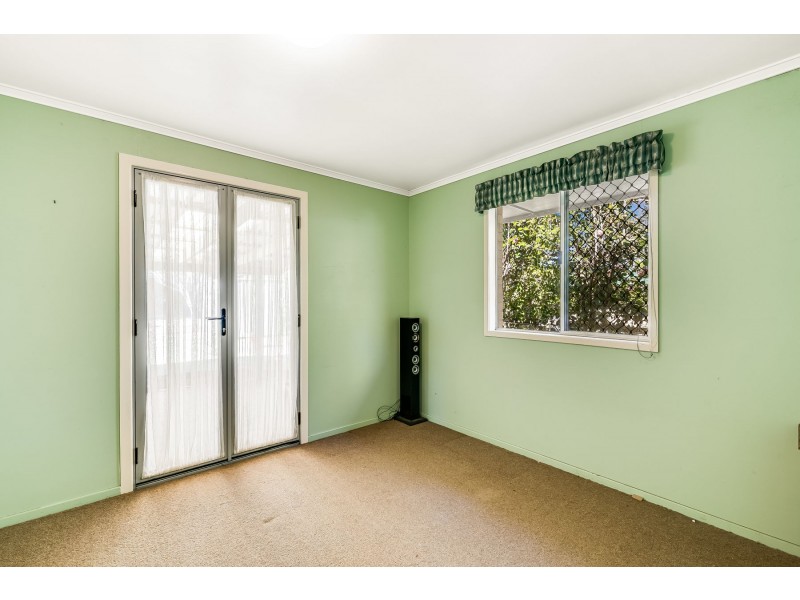 56 Stuart Street, Mount Lofty QLD 4350