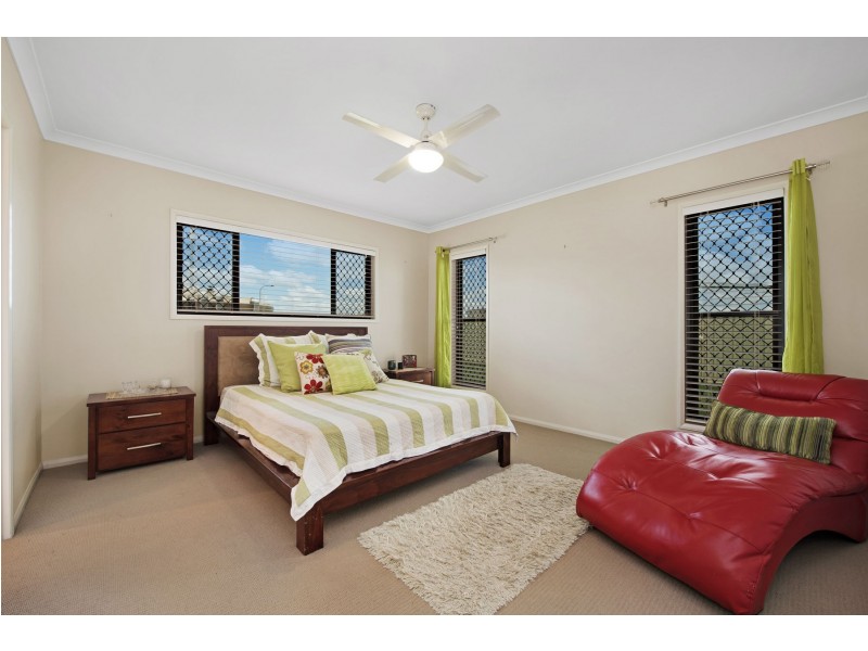 24 Wellington Street, Wyreema QLD 4352