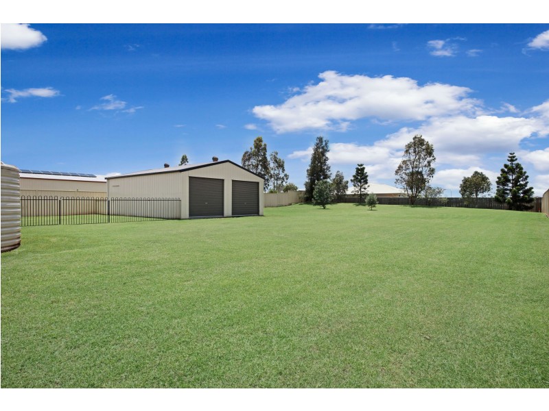 24 Wellington Street, Wyreema QLD 4352