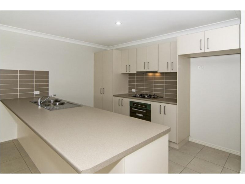 19 Sweeney Street, Kearneys Spring QLD 4350