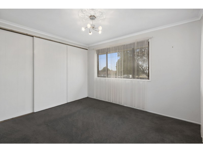 42 Jennifer Crescent, Darling Heights QLD 4350