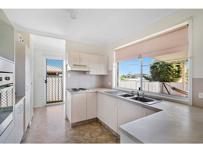 7 Blueberry Ash Court, Glenvale QLD 4350