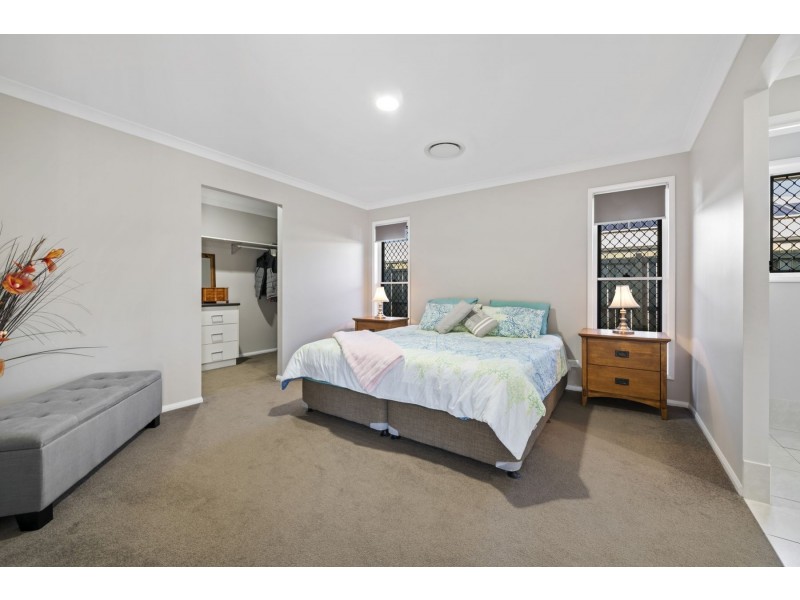 10 Harth Street, Goombungee QLD 4354