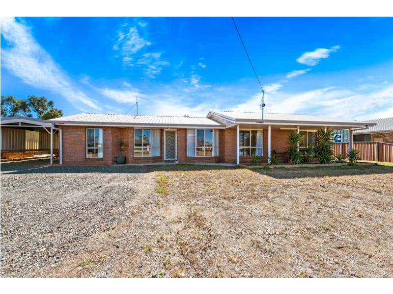 5 Bunkers Hill School Road, Westbrook QLD 4350