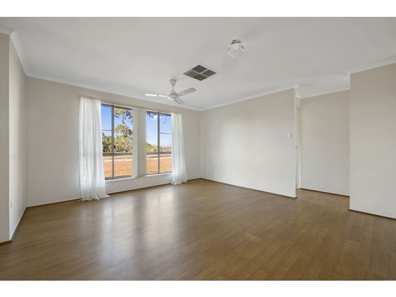 128 Main Street, Westbrook QLD 4350