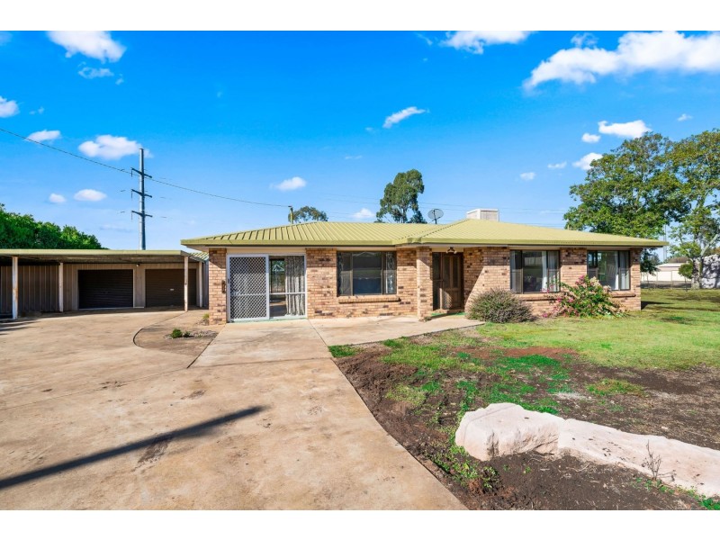 128 Main Street, Westbrook QLD 4350