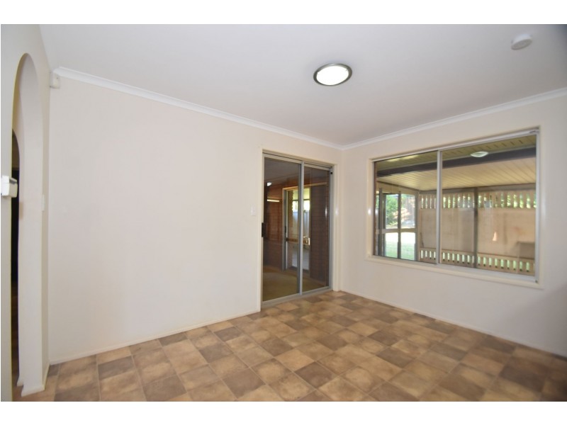 10 Wine Drive, Wilsonton Heights QLD 4350