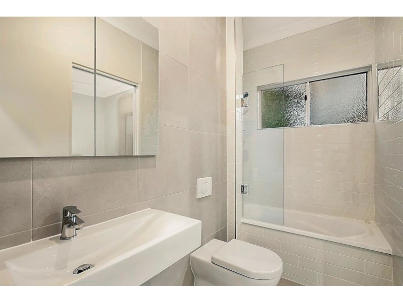 1/11 Roberts Street, South Toowoomba QLD 4350