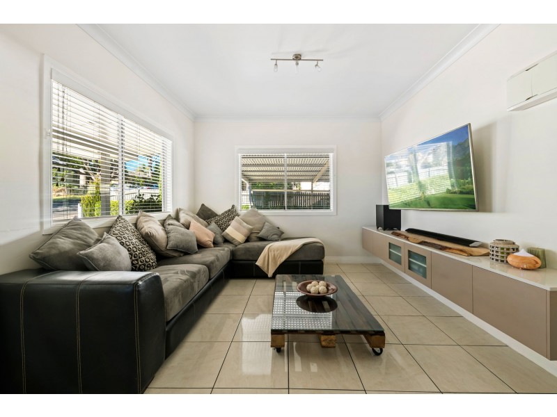 1A Gladstone Street, Newtown QLD 4350