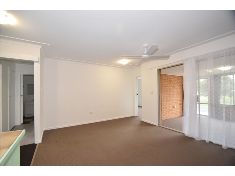 1/20 Glendower Street, Mount Lofty QLD 4350