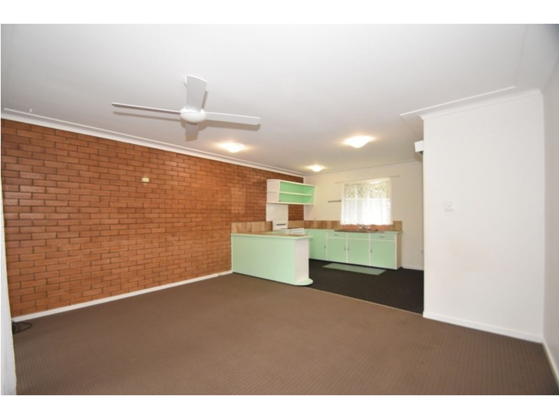 1/20 Glendower Street, Mount Lofty QLD 4350