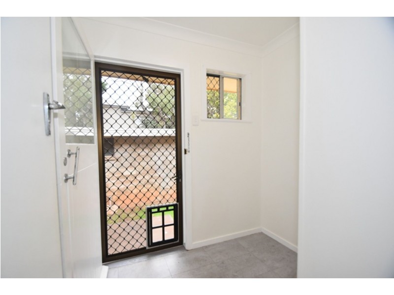 1/20 Glendower Street, Mount Lofty QLD 4350