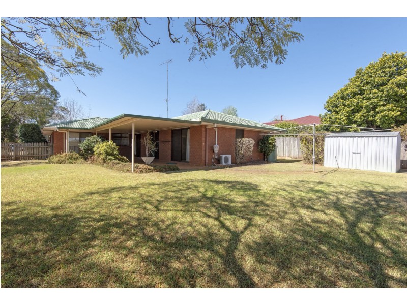 5 Kapara Street, Rangeville QLD 4350