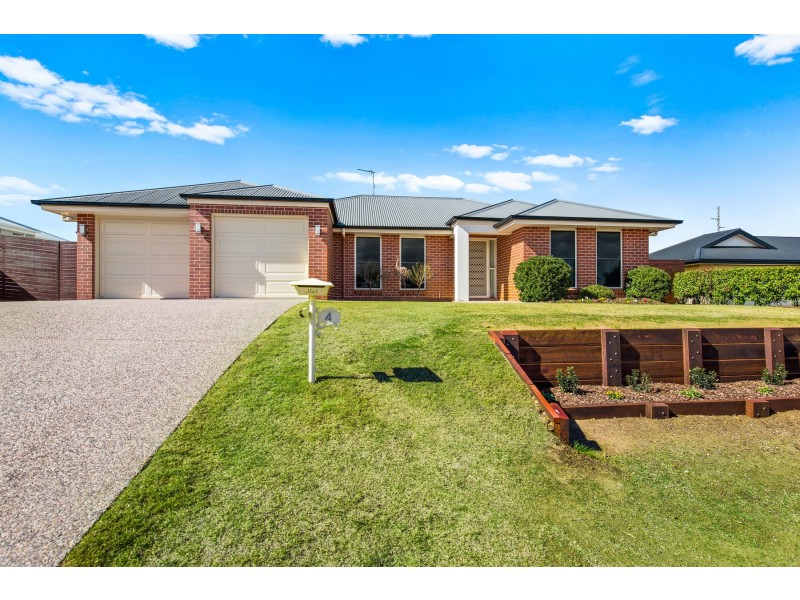 4 Ashford Drive, Wyreema QLD 4352