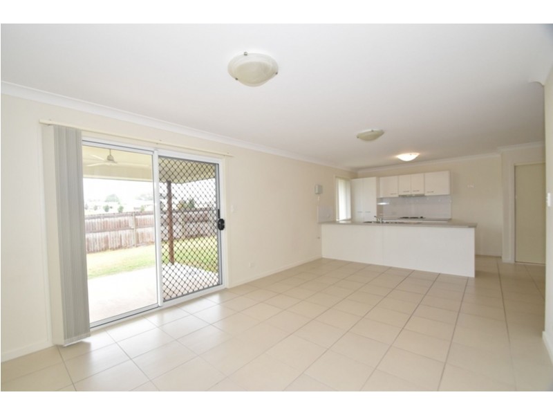 1a Sweeney Street, Kearneys Spring QLD 4350