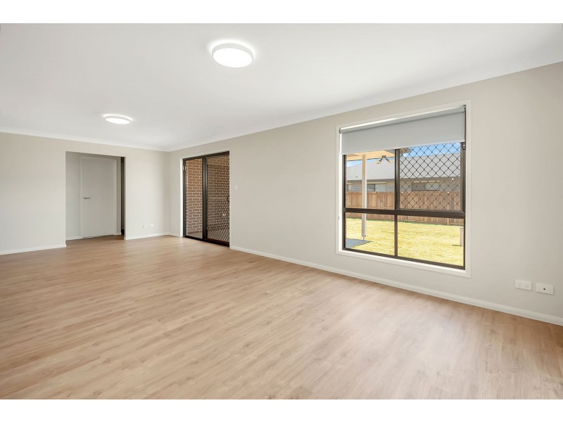 73 Magpie Drive, Cambooya QLD 4358