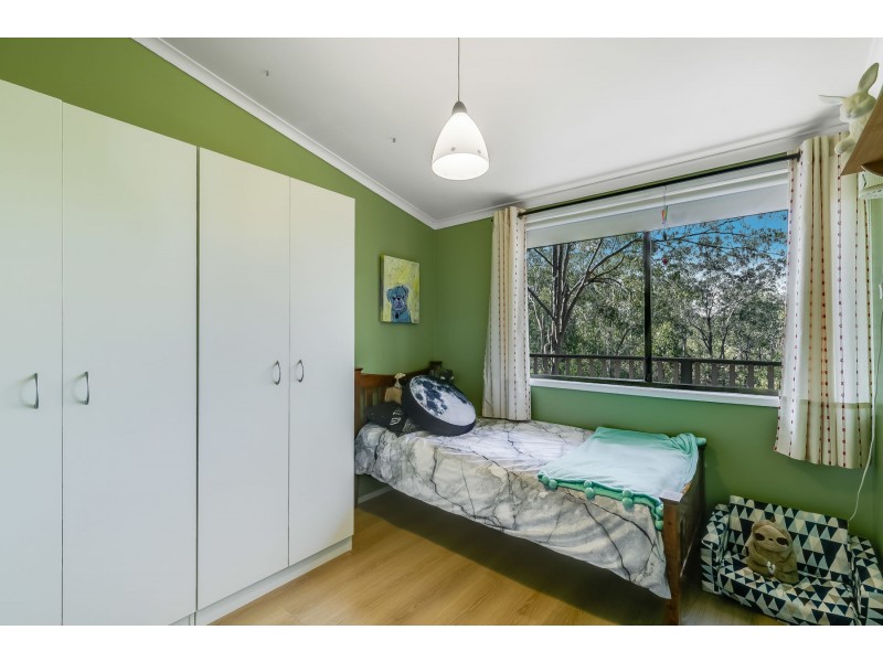 114 Larnook Street, Upper Lockyer QLD 4352