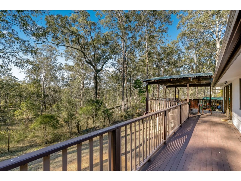 114 Larnook Street, Upper Lockyer QLD 4352