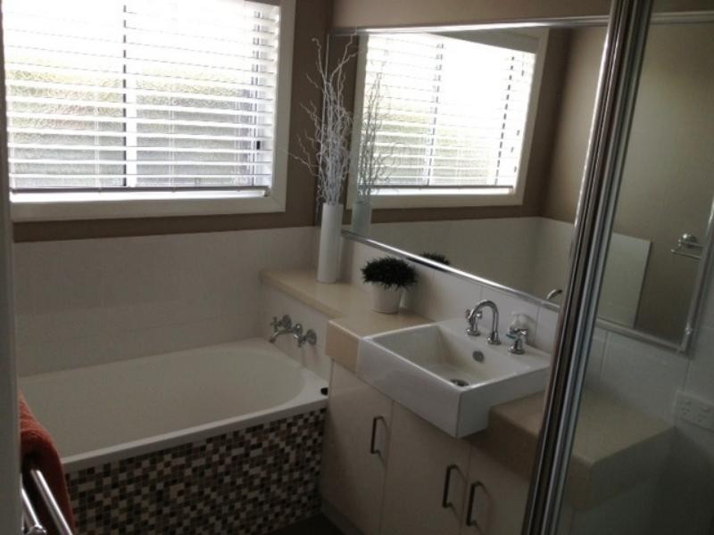 5 Tarlington  Street, Middle Ridge QLD 4350