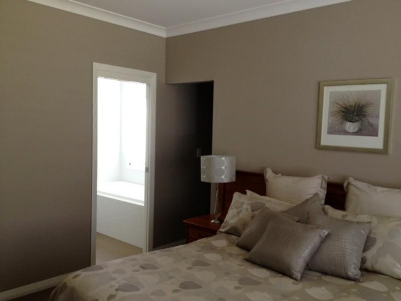 5 Tarlington  Street, Middle Ridge QLD 4350