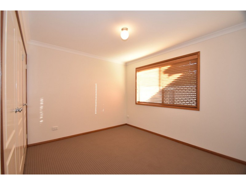 5/2 Garde Street, Centenary Heights QLD 4350