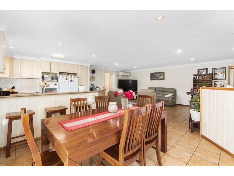 3 Brolga Crescent, Harristown QLD 4350