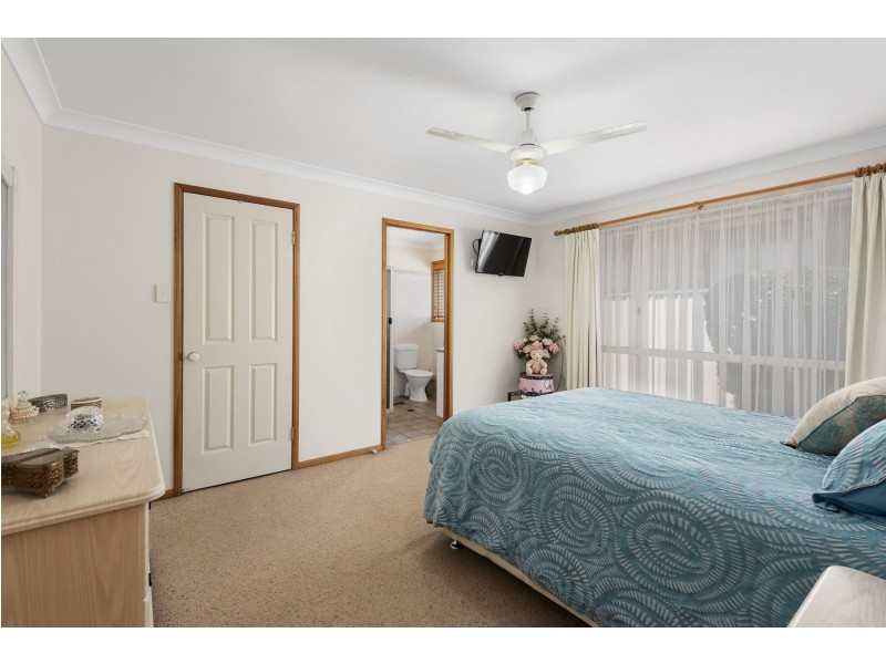 3 Brolga Crescent, Harristown QLD 4350