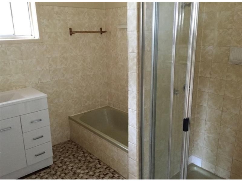 184 Tor  Street, Rockville QLD 4350