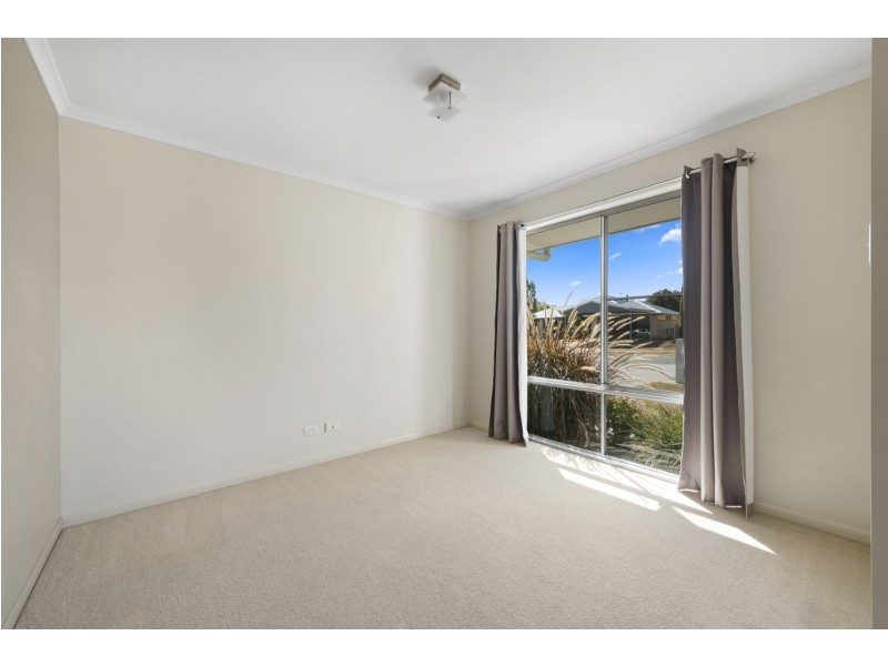 62 Belclaire Drive, Westbrook QLD 4350