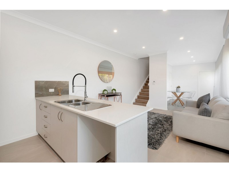 4 Strohfeldt Street, Middle Ridge QLD 4350