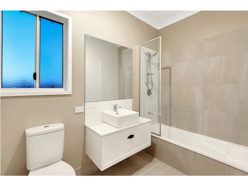 4 Strohfeldt Street, Middle Ridge QLD 4350