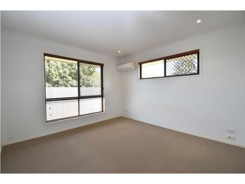 2/12 Watts Street, Drayton QLD 4350