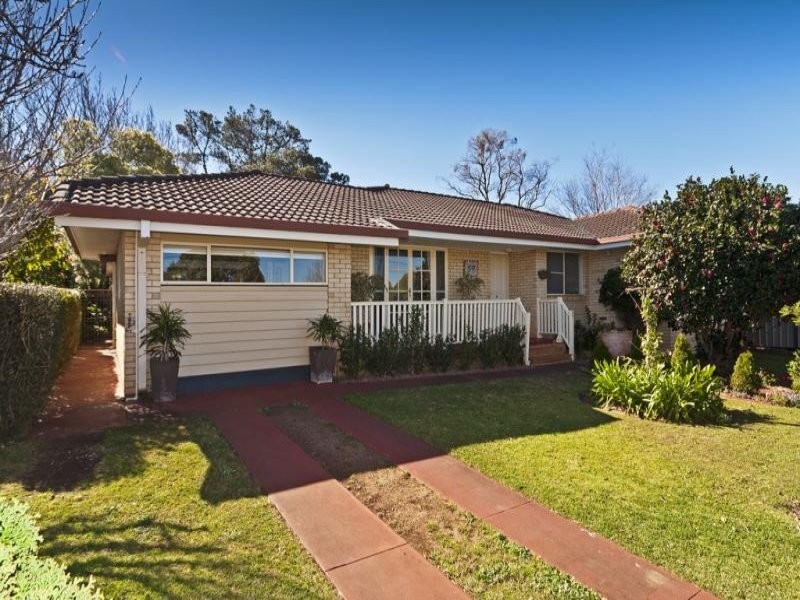 59 Knockator Crescent, Centenary Heights QLD 4350